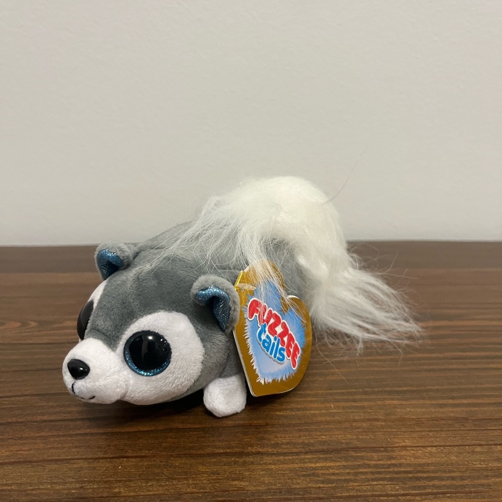 Fuzzee tails Timber stuffed animal NWT 6"